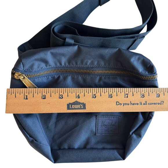Herschel Waist Pack Fanny Pack Bum Bag Chest Shoulder Travel Bag Zip Adjustable - Picture 8 of 12